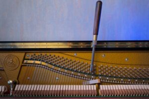 Pourquoi faut-il accorder un piano ?